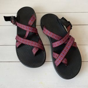 Chaco women’s slide on sandal W9 red